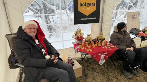 Holger mit Honigstand